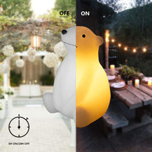 Load image into Gallery viewer, EAMBRITE 2er-set LED Kerzen Timerfunktion Batteriebetriebene flammenlose LED Echtwachskerze Set aus Eisbär und Pinguin Dekoration für Zuhause Hochzeit Weihnachten Osterfest Halloween